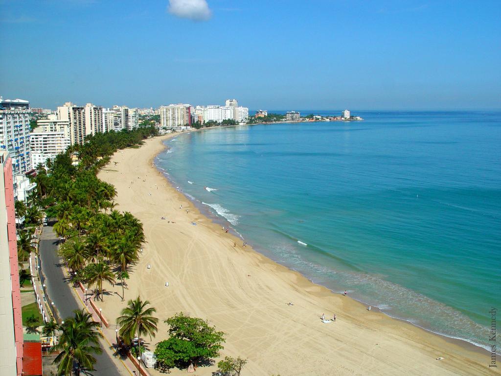 Beachfront Coral Beach Condo San Juan Esterno foto