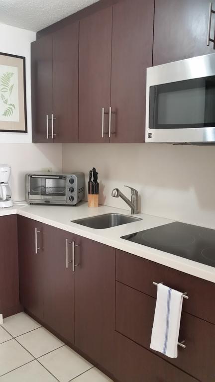 Beachfront Coral Beach Condo San Juan Esterno foto