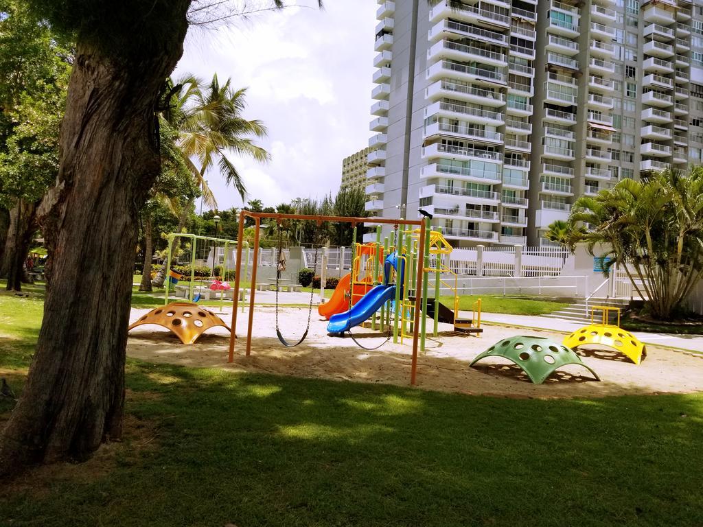 Beachfront Coral Beach Condo San Juan Esterno foto